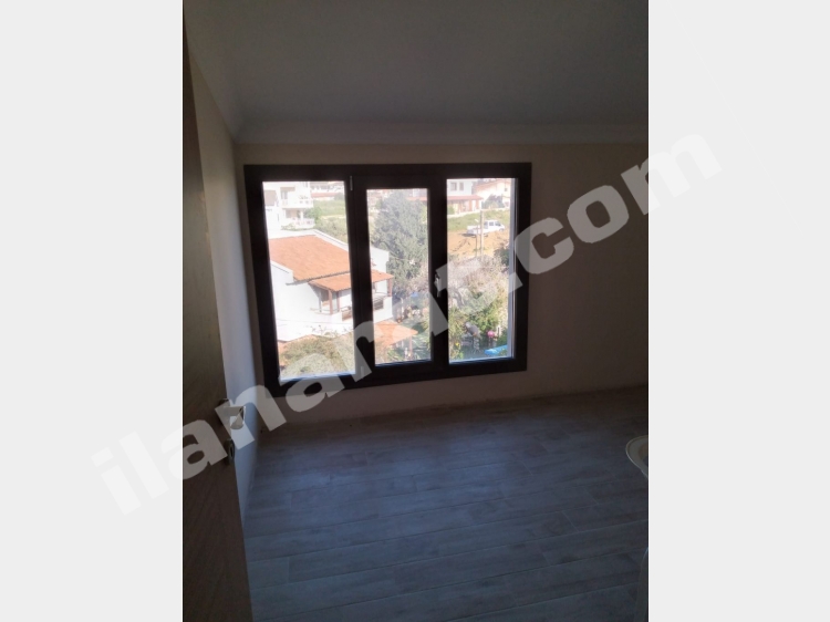 izmir urla iskele merkezi konumda sahibinden kiralik triplex villa