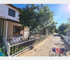 EvRE Emlaktan Ayvalık Altınovada Satılık 2+1 Villa... EvRE Emlaktan Ayvalık Altınovada Satılık 2+1 Villa...
