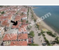 ŞARKÖYDE DENİZ KENARINDA SEZONLUK YAZLIK DAİRE ŞARKÖYDE DENİZ KENARINDA SEZONLUK YAZLIK DAİRE