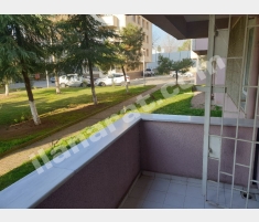 Tuzla Merkezde Yalıtımlı Kapıcılı Yeni Boyalı Naci... Tuzla Merkezde Yalıtımlı Kapıcılı Yeni Boyalı Naci...